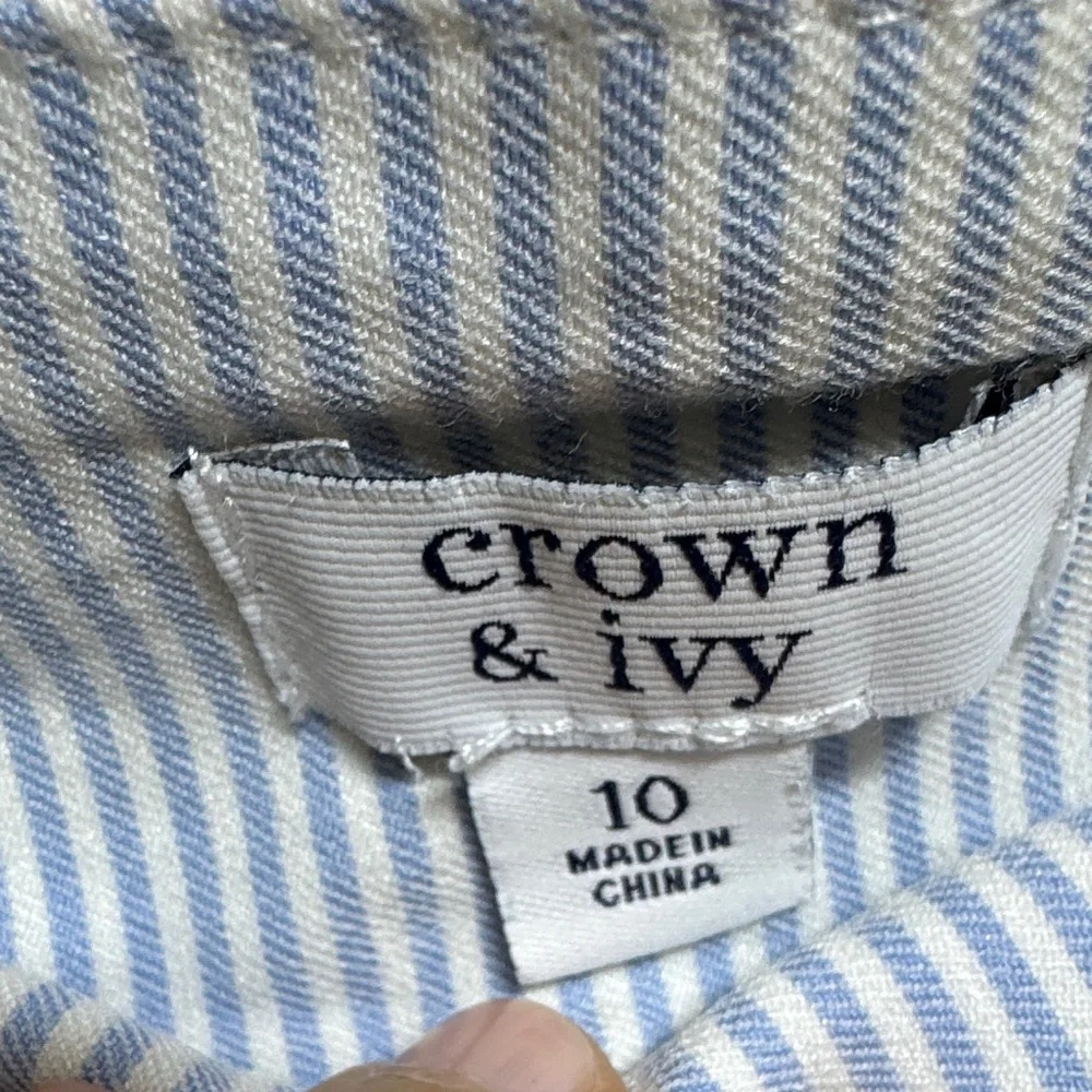 Crown & Ivy Light Blue Striped Mini Skort - Picture 2 of 12